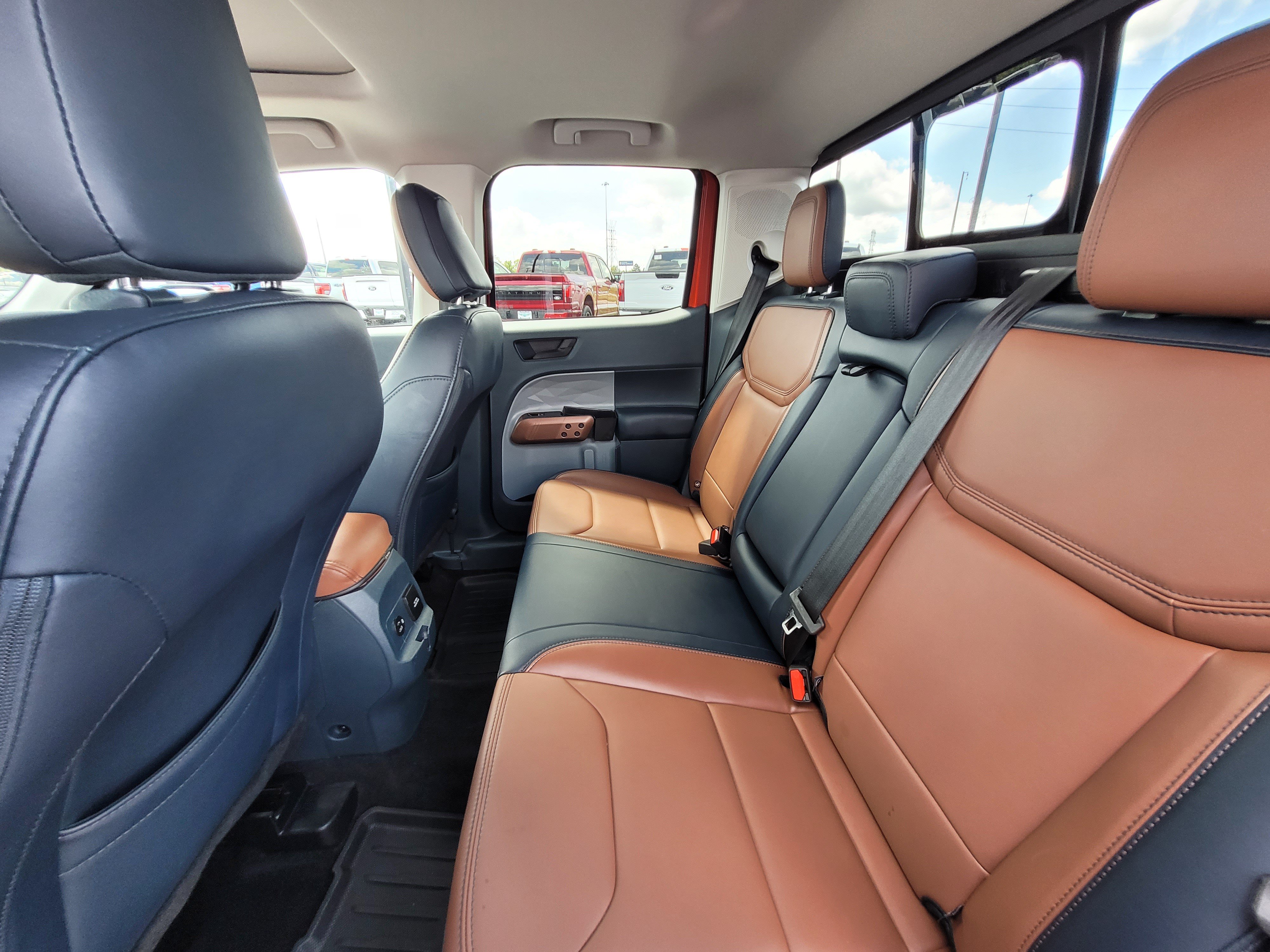 Used 2024 Ford Maverick Lariat AWD/4WD image 15