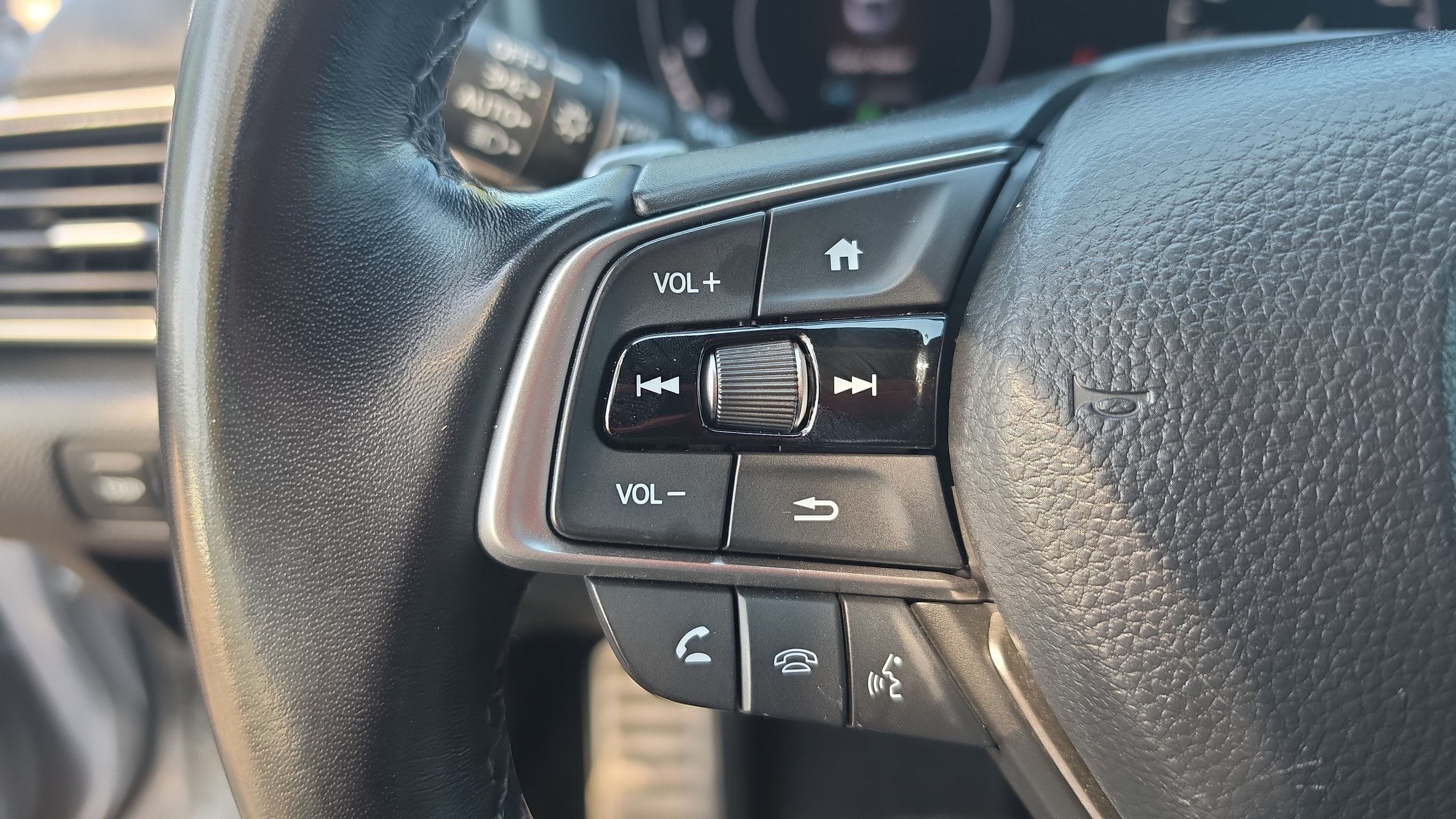 Used 2020 Honda Accord Sport image 13