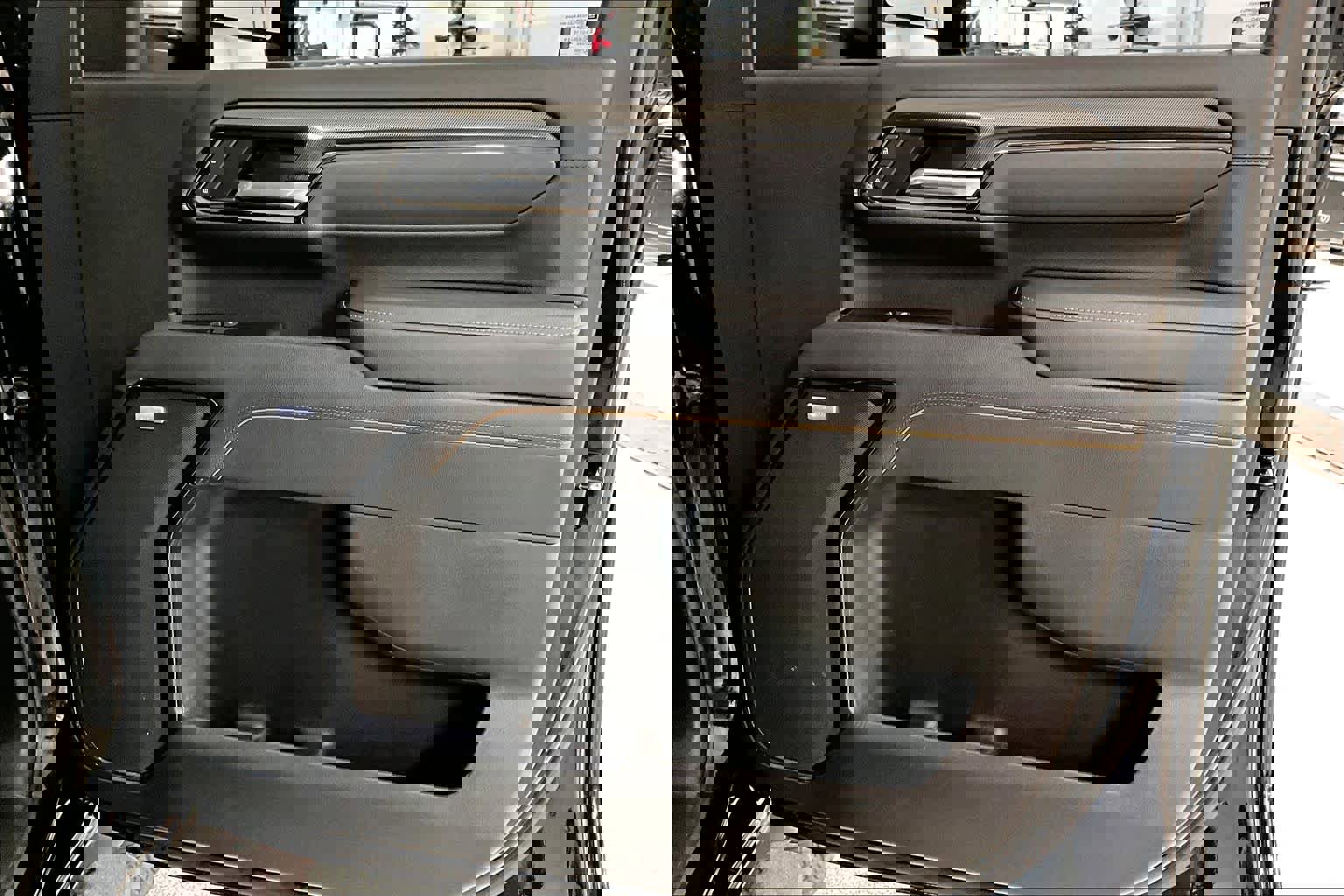 Used 2025 GMC Sierra 2500 AT4 w/ AT4 Premium Plus Package image 44