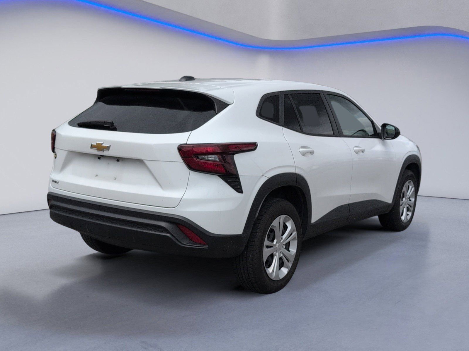 Used 2024 Chevrolet Trax LS FWD image 3