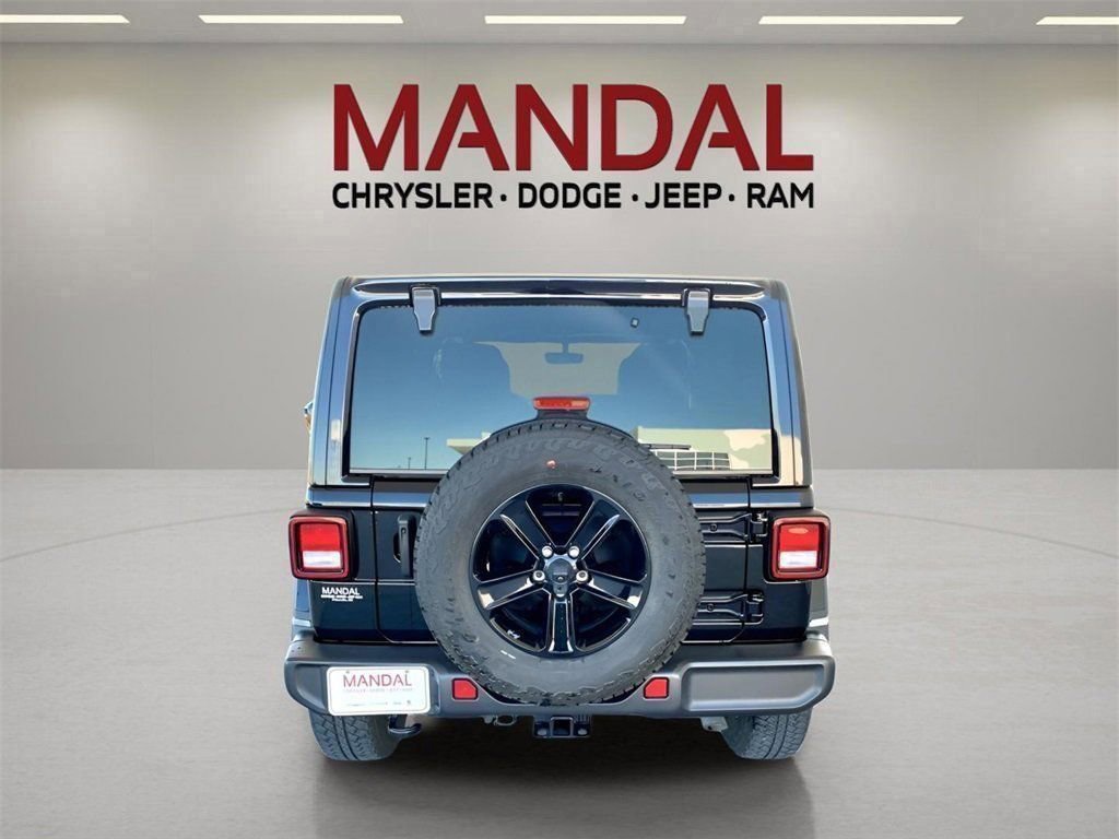 Used 2023 Jeep Wrangler Altitude image 7