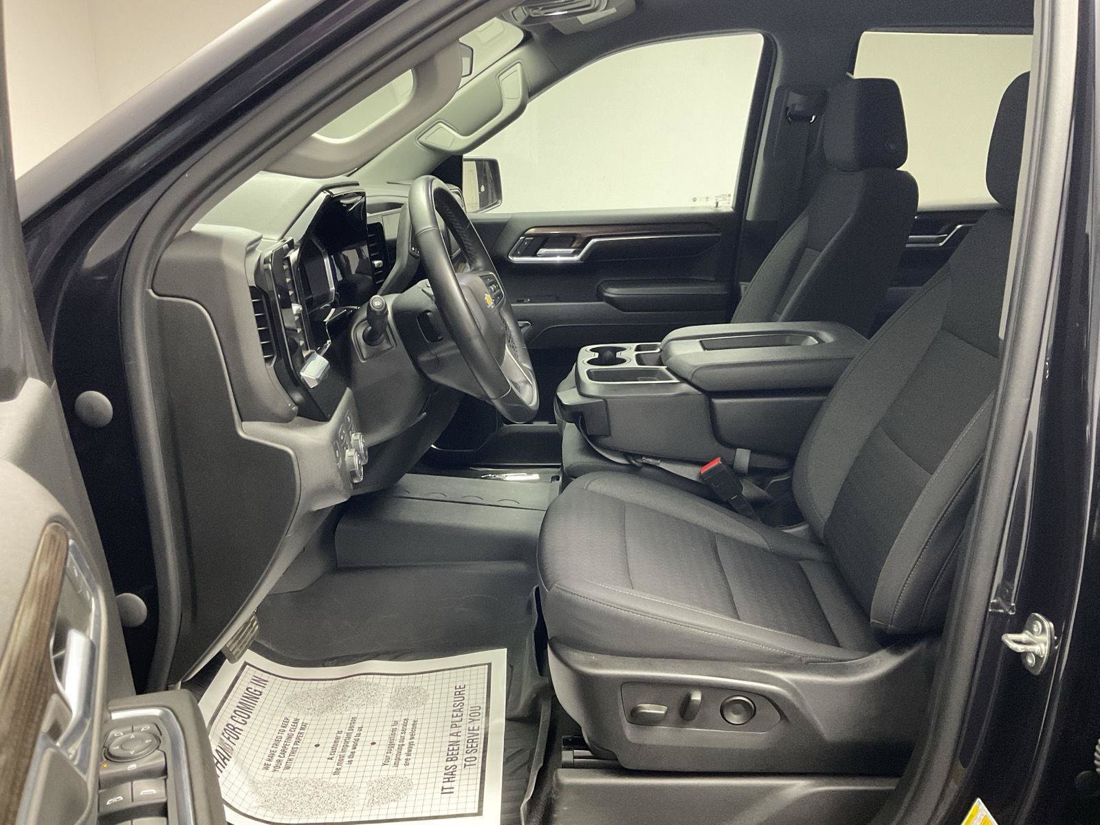 Certified 2023 Chevrolet Silverado 1500 LT w/ Z71 Off-Road Package AWD/4WD image 12