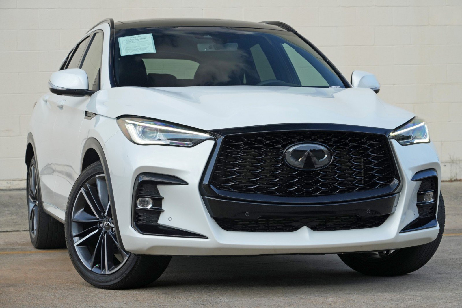 Used 2024 INFINITI QX50 Sport FWD image 2
