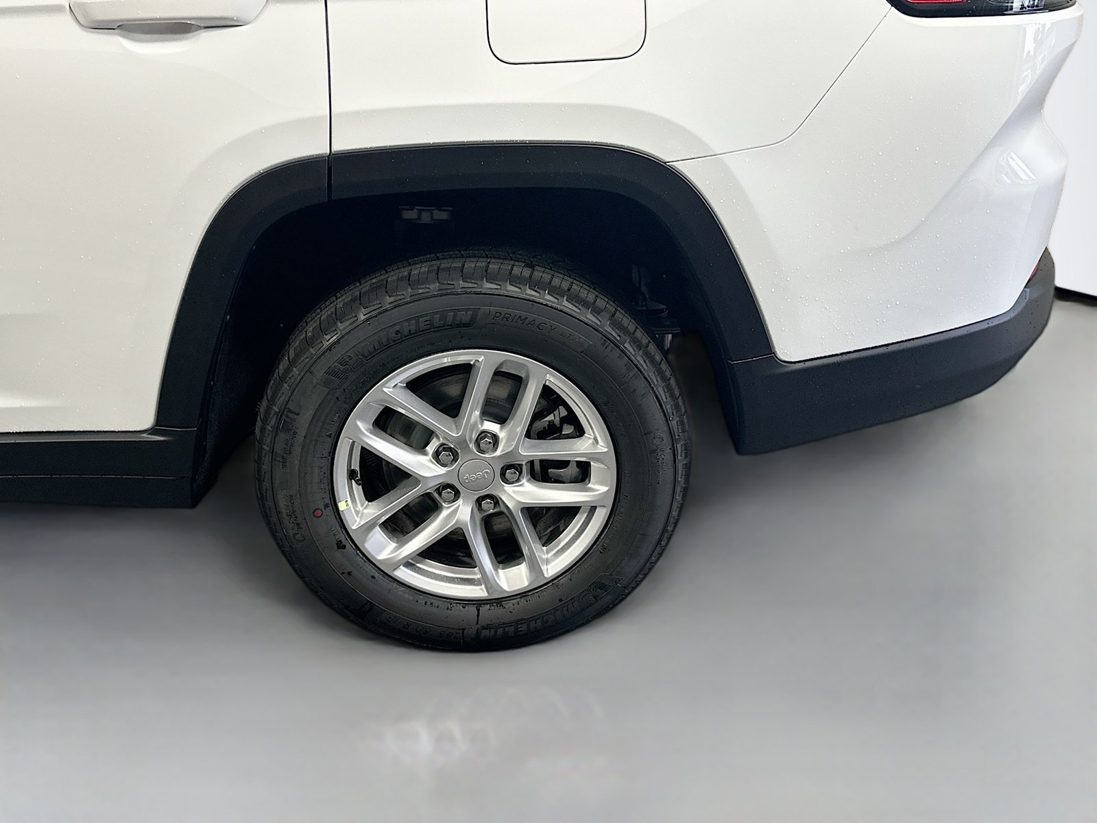 New 2026 Jeep Grand Cherokee L Laredo AWD/4WD image 31