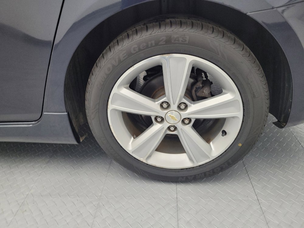 Used 2015 Chevrolet Cruze LT w/ RS Package FWD image 31