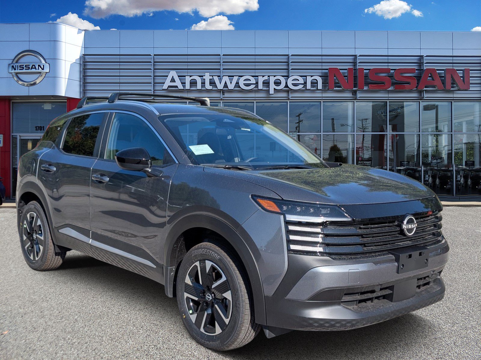 New 2027 Nissan Kicks SV AWD/4WD image 1