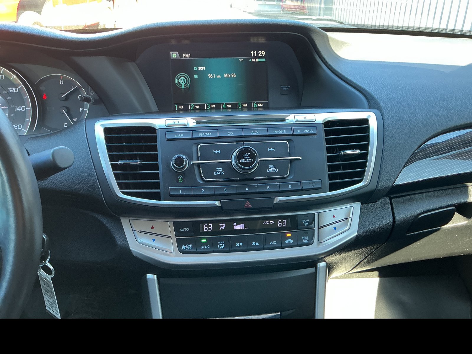 Used 2015 Honda Accord Sport image 18