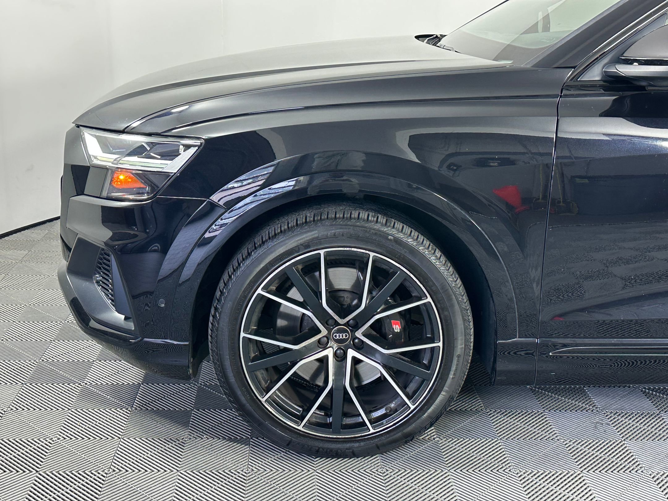 Used 2021 Audi SQ8 Premium Plus w/ Luxury Package image 20