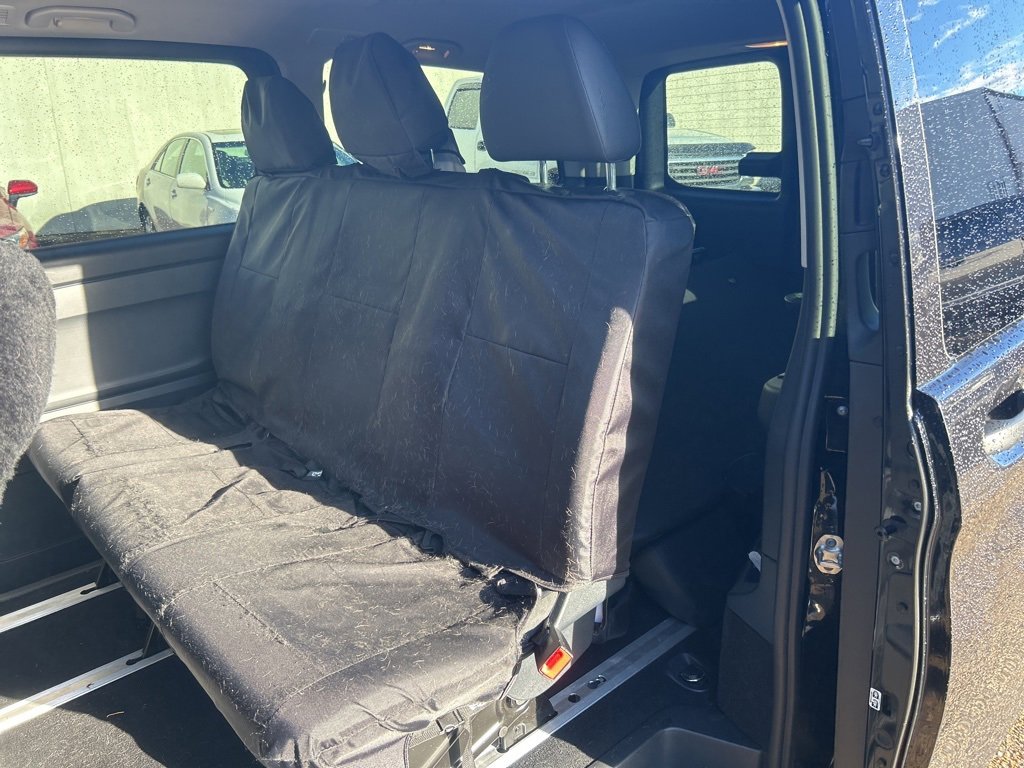 Used 2023 Mercedes-Benz Metris Passenger image 15