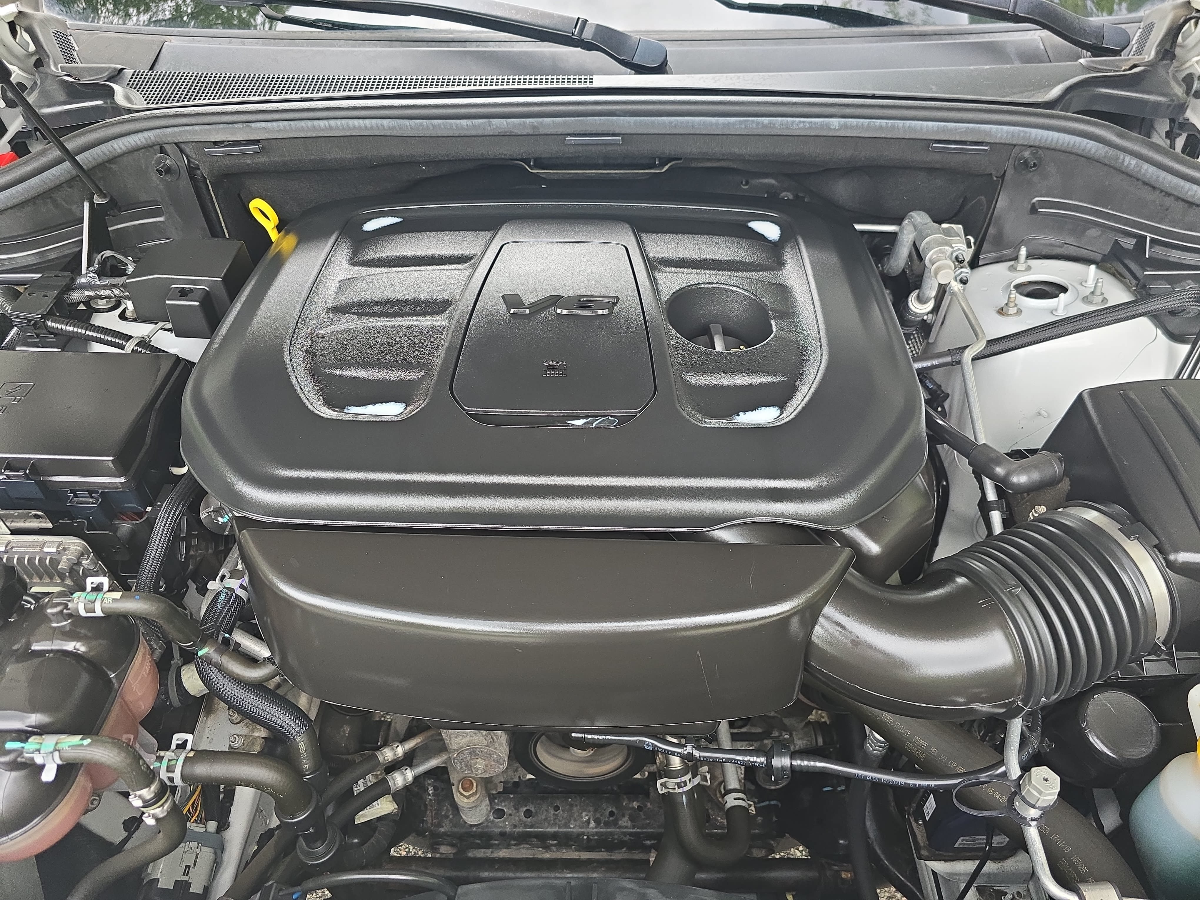 Used 2020 Jeep Grand Cherokee Altitude AWD/4WD image 32