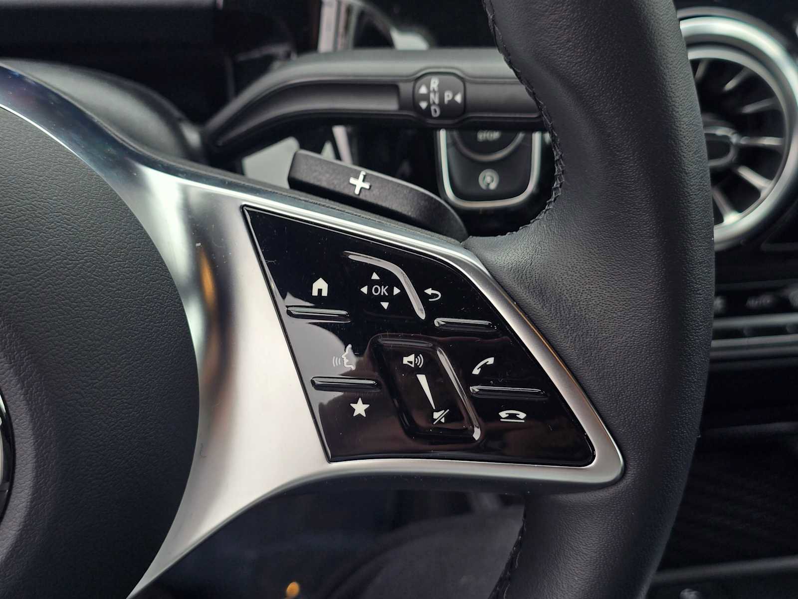 Used 2025 Mercedes-Benz GLA 250 image 37