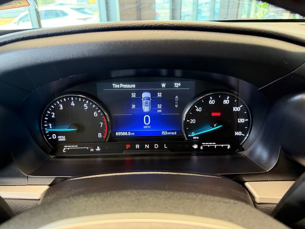 Used 2023 Ford Explorer XLT w/ Equipment Group 202A image 32
