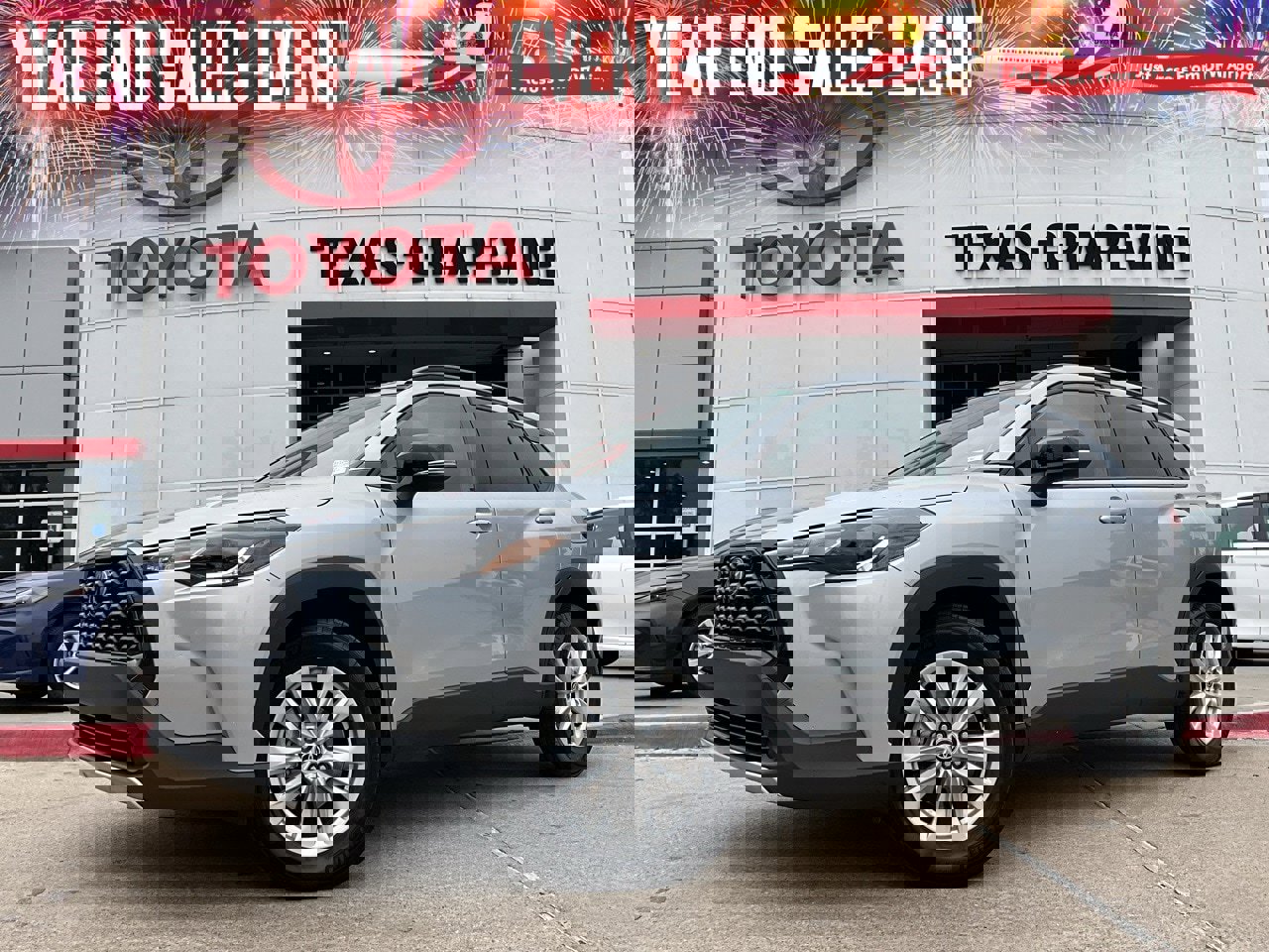 Used 2025 Toyota Corolla Cross LE image 1