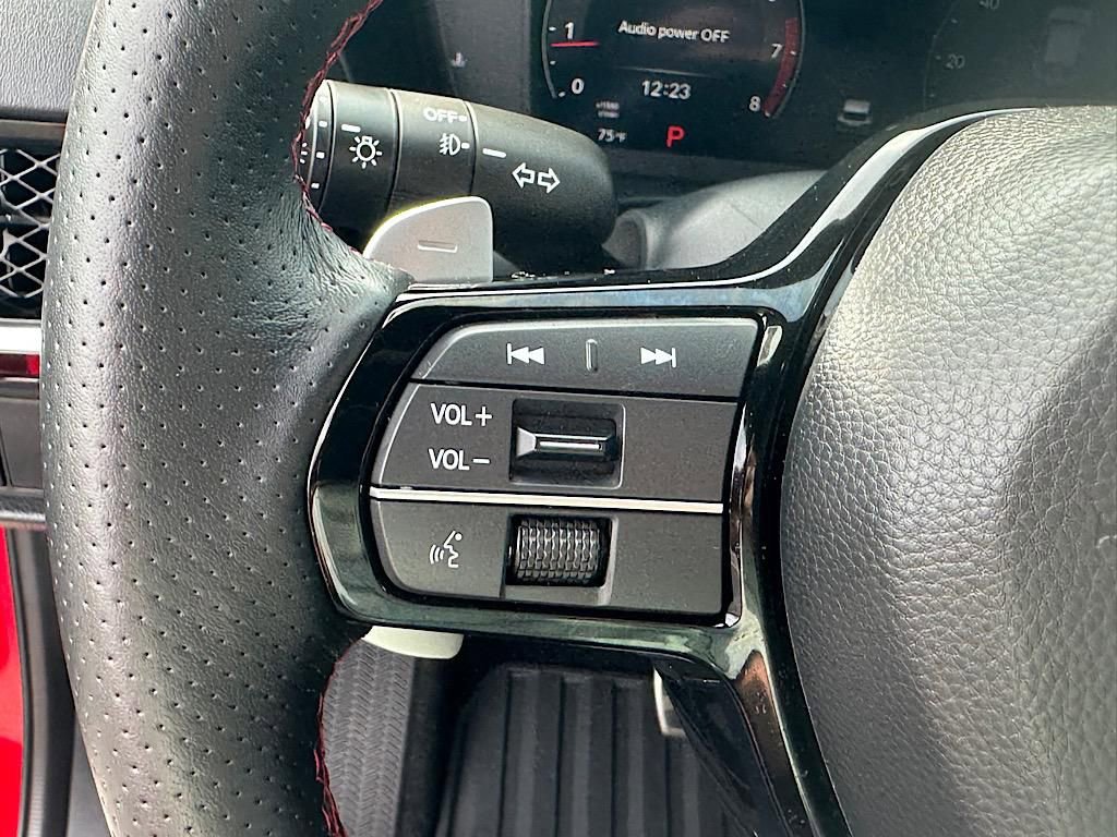 Certified 2025 Acura ADX A-Spec image 23