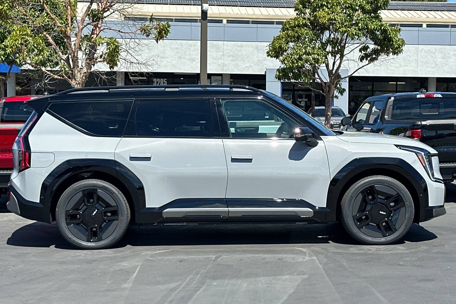 New 2026 Kia EV9 GT-Line AWD/4WD image 3