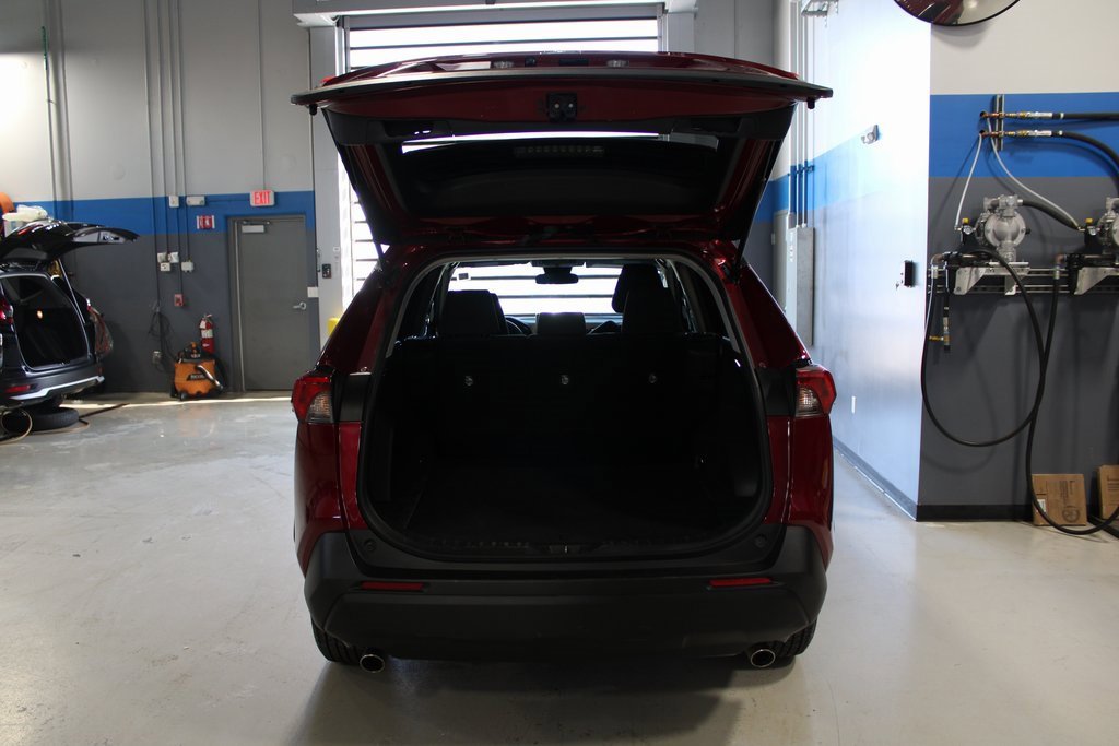 Used 2023 Toyota RAV4 LE image 39