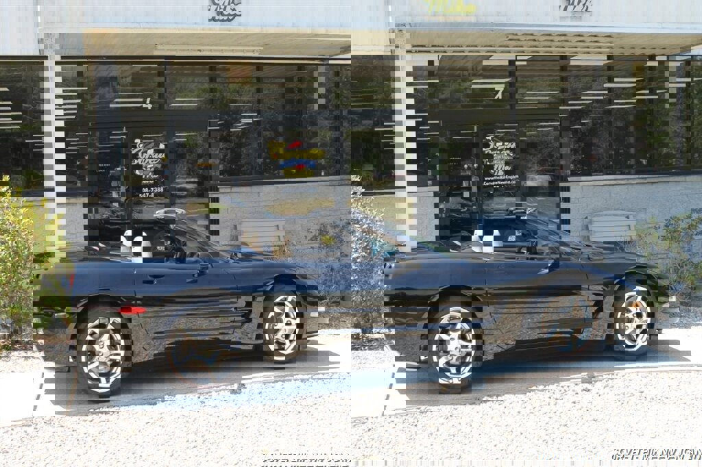 Used 2002 Chevrolet Corvette Convertible w/ Preferred Equipment Group2 image 16