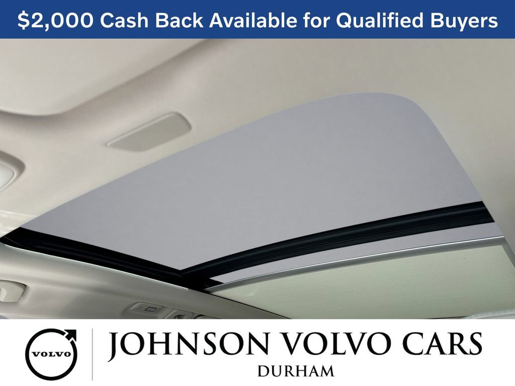 New 2026 Volvo XC60 T8 Ultra w/ Climate Package AWD/4WD image 16
