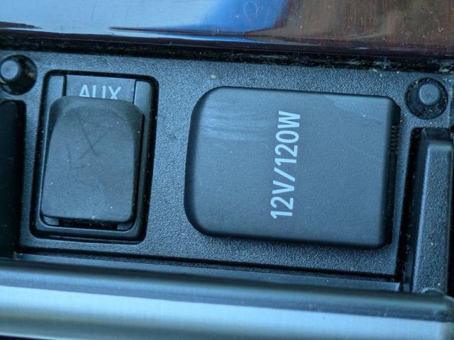 Used 2015 Lexus LX 570 4WD w/ Luxury Package image 33