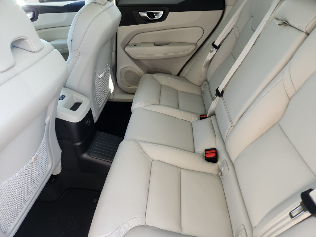 New 2027 Volvo XC60 T8 Ultra AWD/4WD image 19
