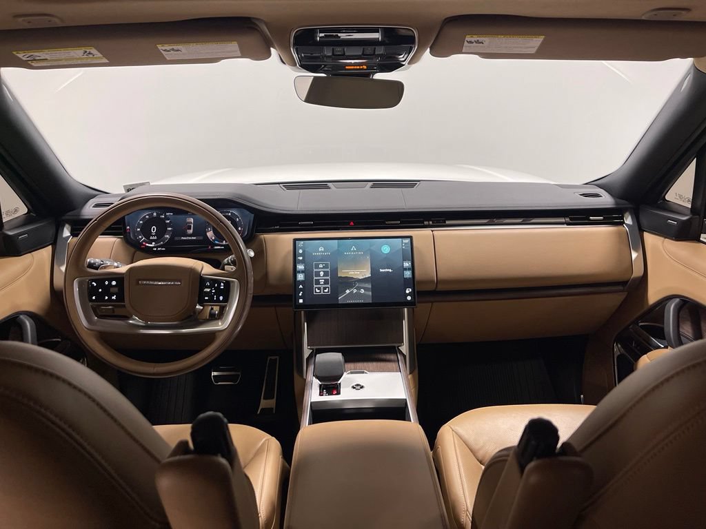 Used 2025 Land Rover Range Rover SE AWD/4WD image 30