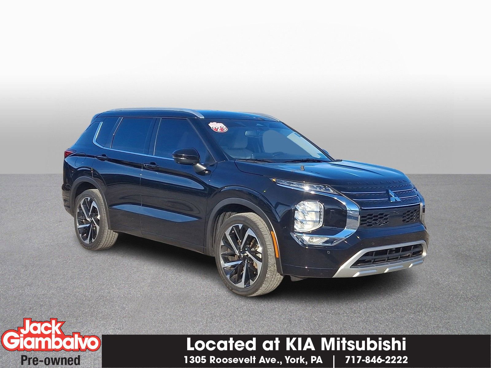 Used 2023 Mitsubishi Outlander SEL Black Edition image 1