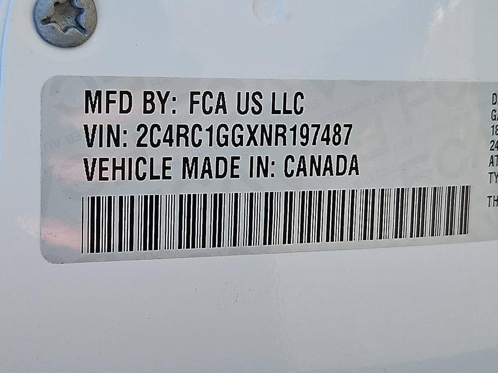 Used 2022 Chrysler Pacifica Limited FWD image 32