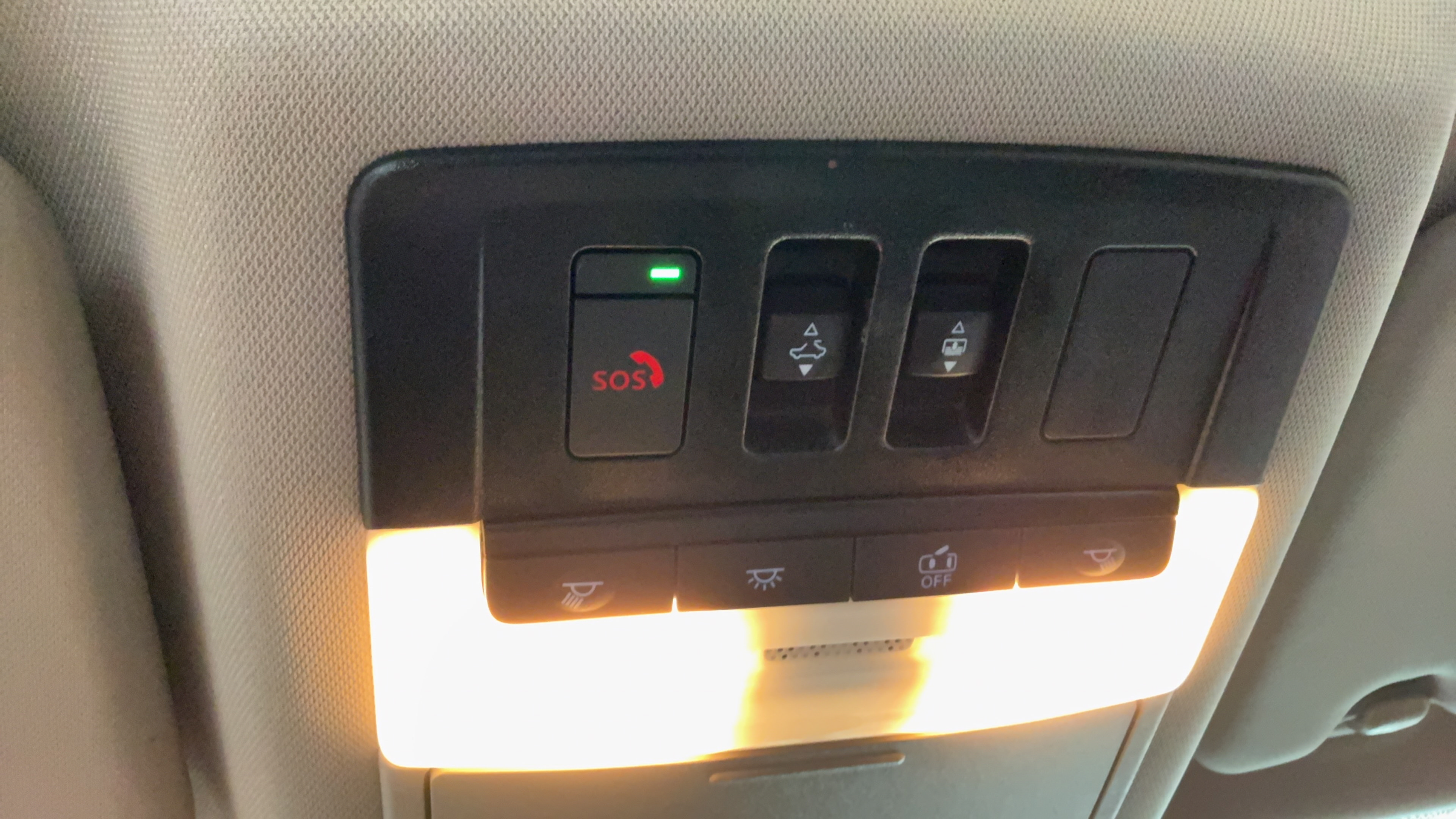 Used 2023 Nissan Rogue SV w/ SV Premium B Package FWD image 19