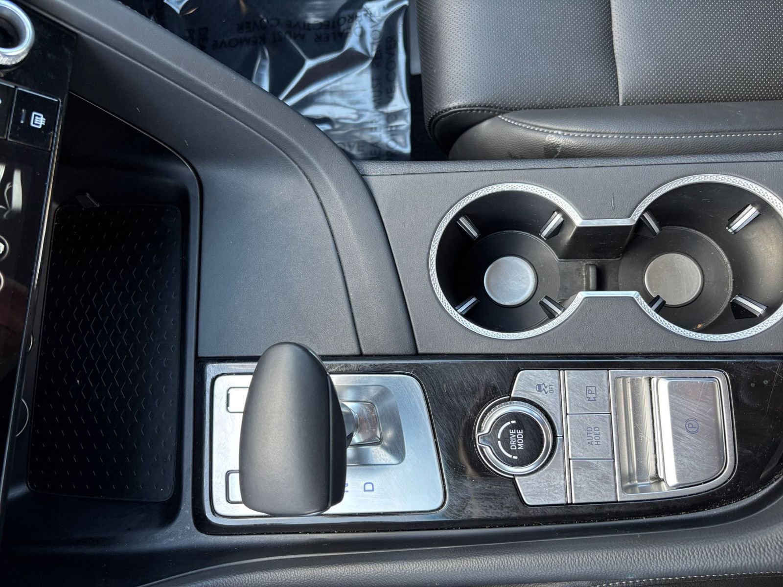 Used 2025 Genesis G70 2.5T image 44