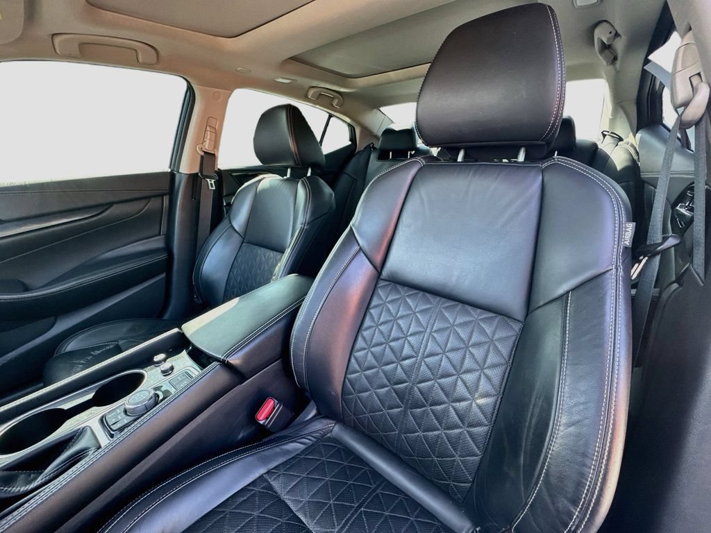 Used 2019 Nissan Maxima Platinum w/ Sport Mat Group FWD image 21