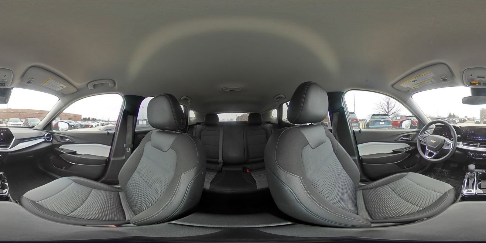 Used 2025 Chevrolet Trax LT w/ LT Convenience Package image 42