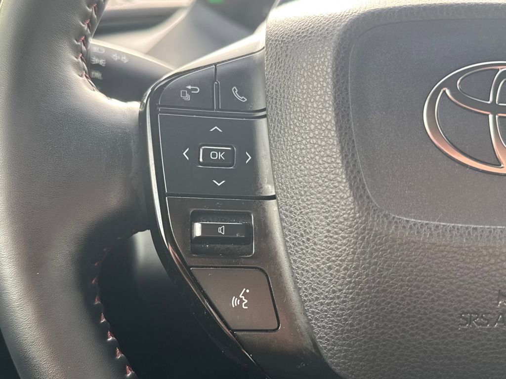 Used 2024 Toyota Prius Prime SE image 18