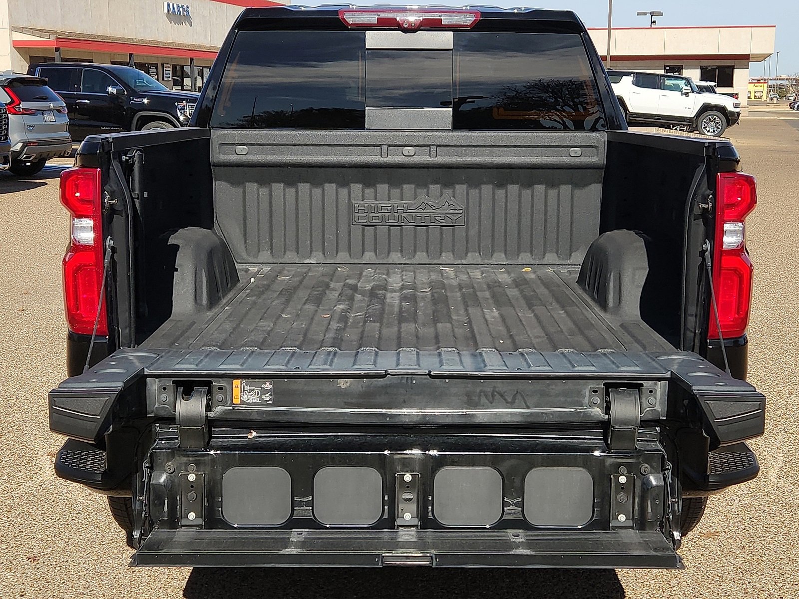Used 2024 Chevrolet Silverado 1500 High Country w/ High Country Premium Package image 9