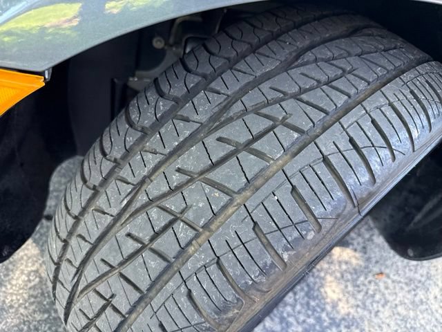 Used 2008 Pontiac Solstice Convertible w/ Preferred Package RWD image 24