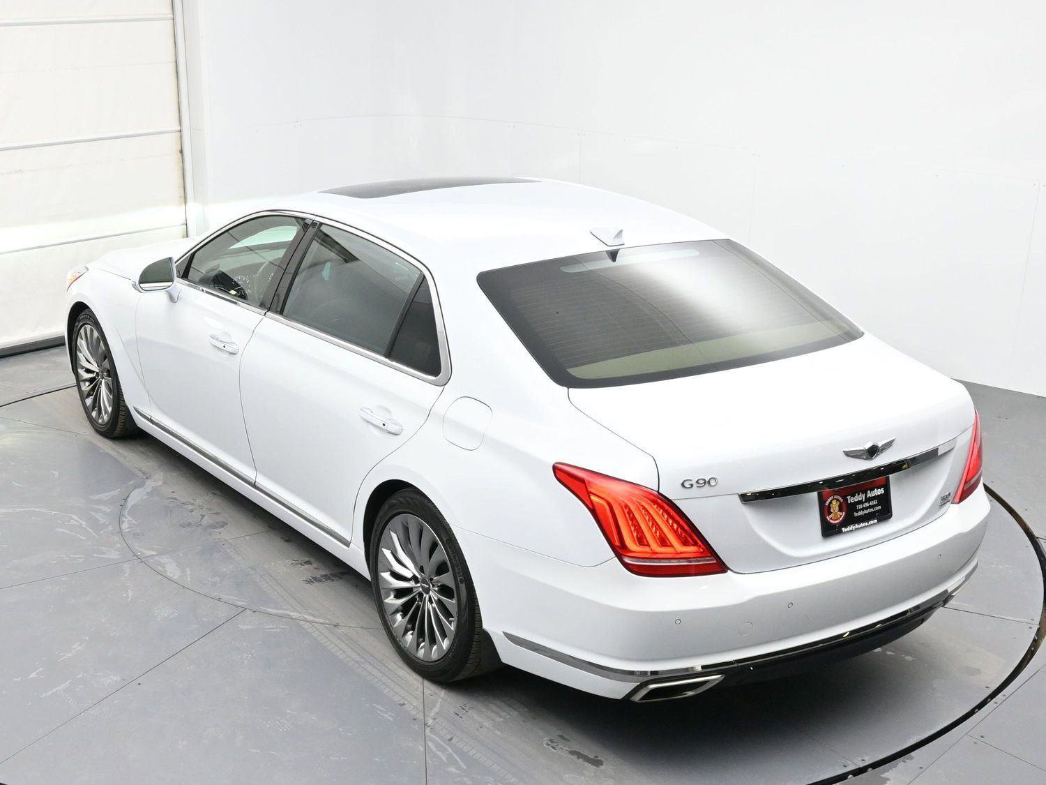 Used 2019 Genesis G90 5.0 Ultimate image 34