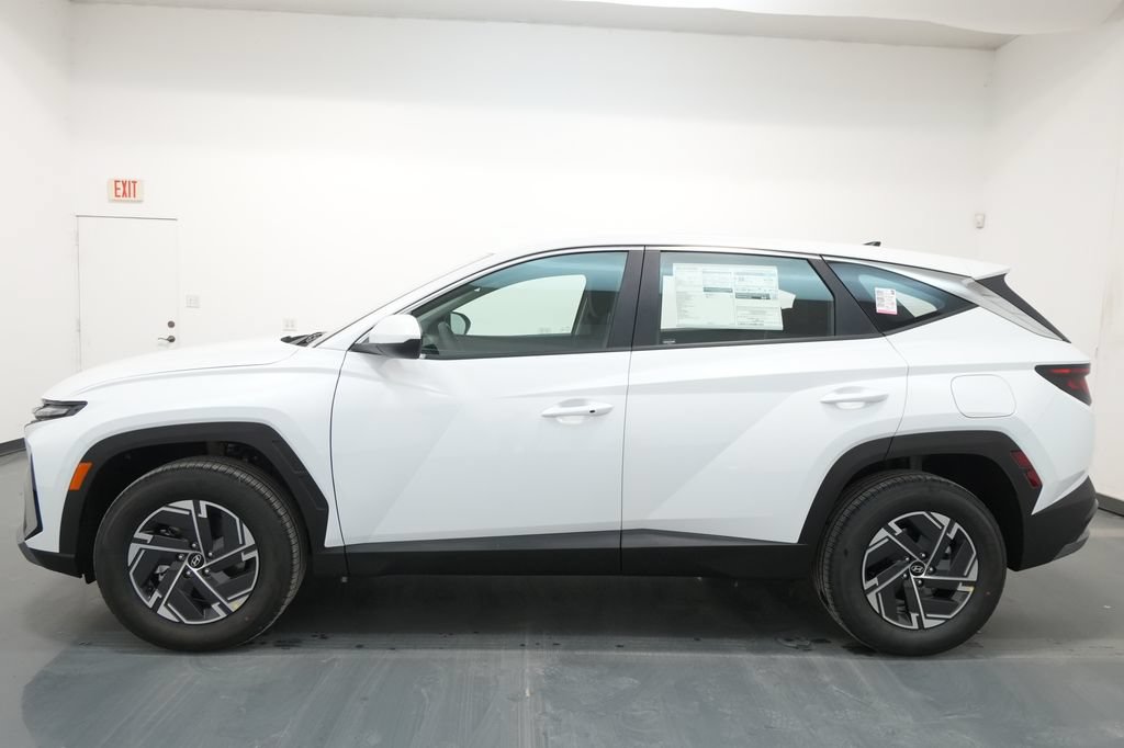 New 2026 Hyundai Tucson Blue SE w/ Tow & Go Package AWD/4WD image 4