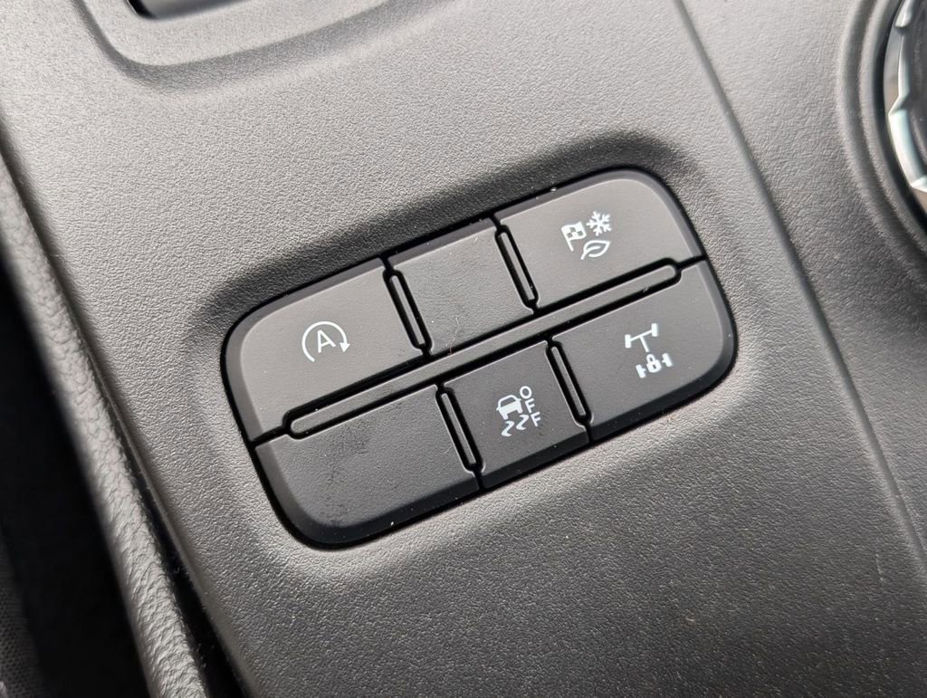 New 2026 Ford Ranger XLT w/ Equipment Group 301A High image 33