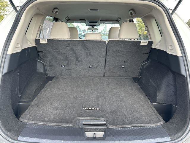 Used 2023 Nissan Rogue SV image 8