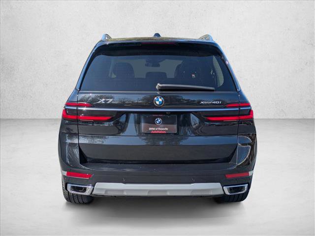 Used 2025 BMW X7 xDrive40i w/ Premium Package image 7