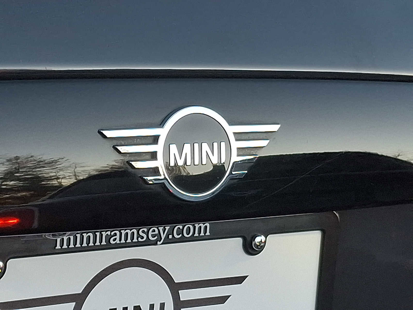 Used 2019 MINI Cooper S image 22