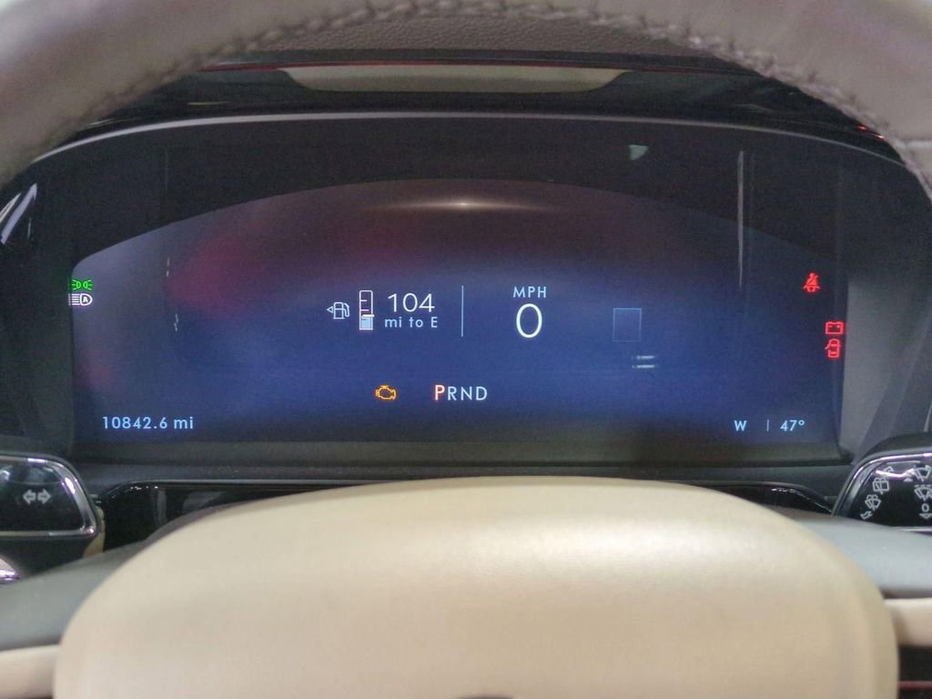 Certified 2023 Lincoln Corsair Reserve w/ Equipment Group 201A image 18