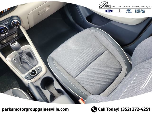 New 2025 Hyundai Venue Limited image 13