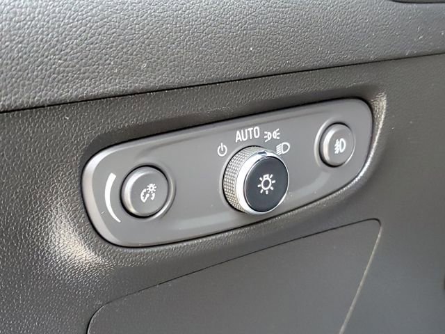 Used 2023 Buick Encore GX Select w/ Sport Touring Package image 9