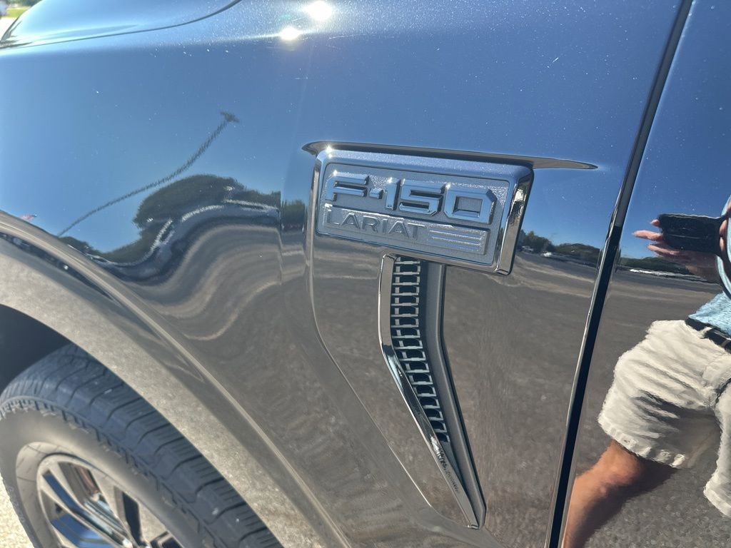 Used 2025 Ford F150 Lariat w/ Equipment Group 501A Mid image 10