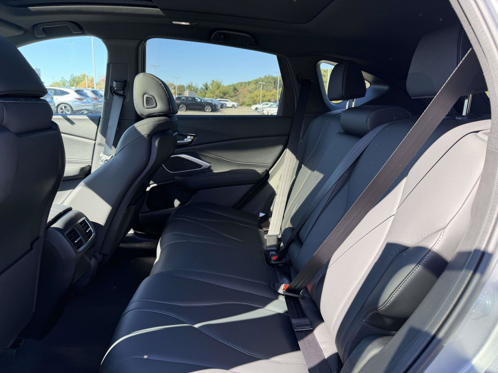 New 2026 Acura RDX SH-AWD image 12