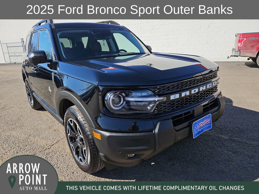 Used 2025 Ford Bronco Sport Outer Banks w/ Outer Banks Tech Package+ image 2