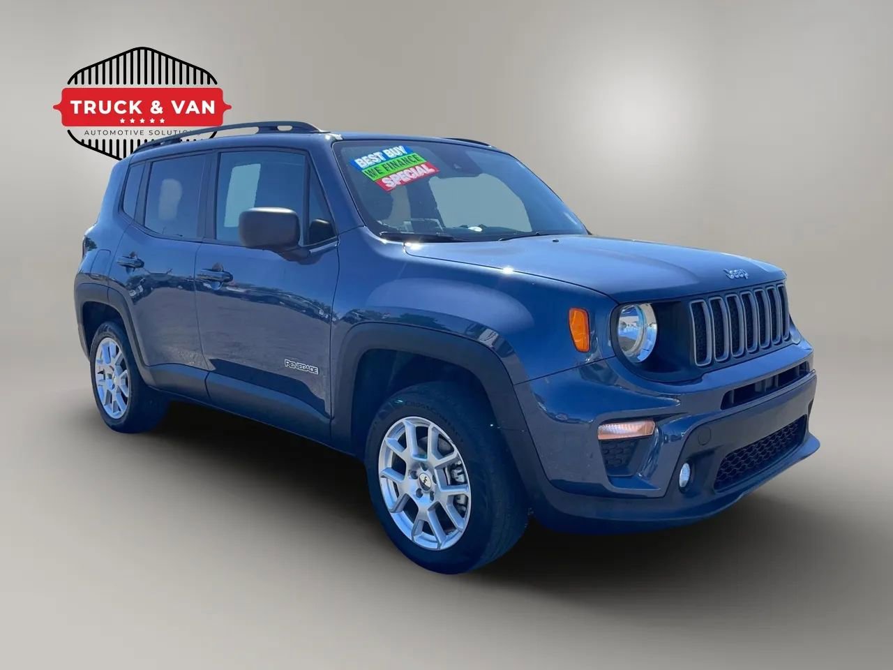 Used 2022 Jeep Renegade Latitude AWD/4WD image 5