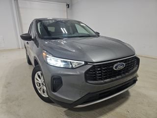 Used 2024 Ford Escape Active w/ Cold Weather Package FWD video 3