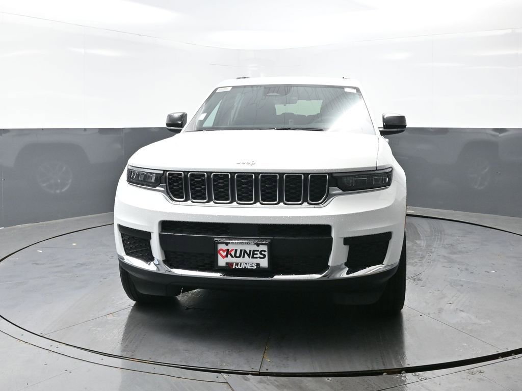 New 2026 Jeep Grand Cherokee L Laredo w/ Trailer Tow Package image 4