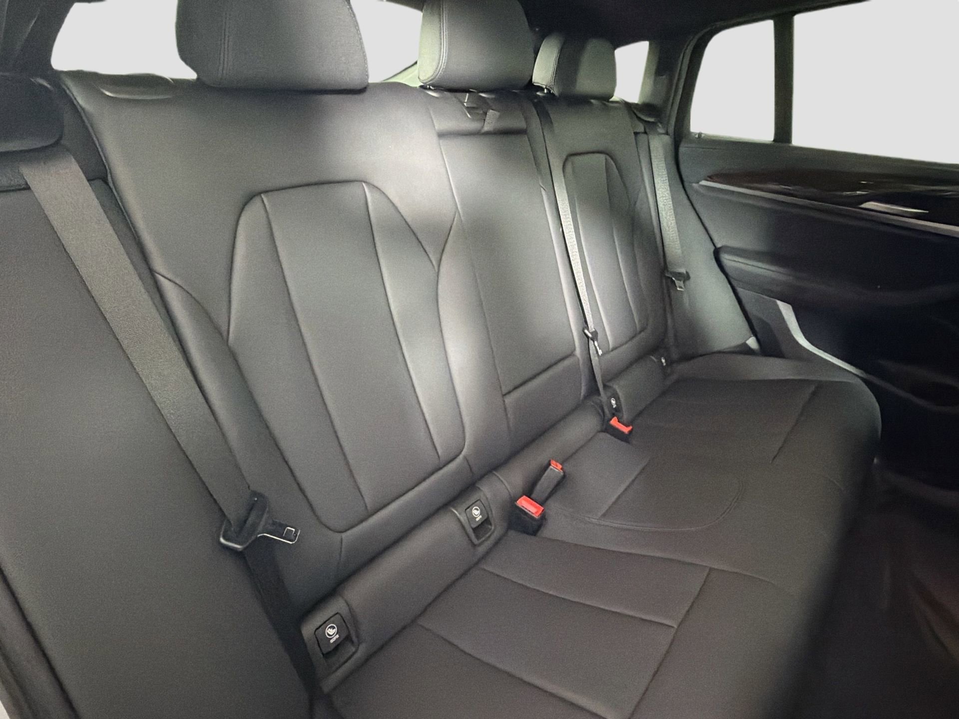 Used 2019 BMW X4 M40i w/ Driving Assistance Package image 28